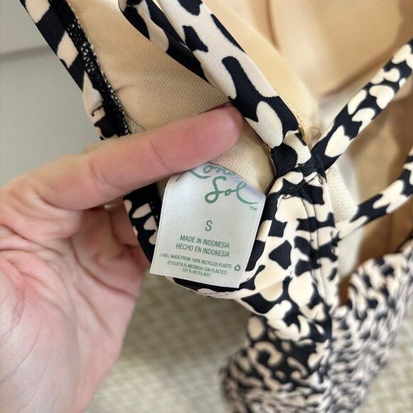 Kona Sol Animal Print One Piece Swimsuit - Picture 6 of 7